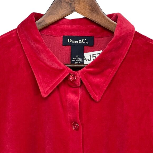 D &‎ Co. Button Front Big Shirt Women Size 1X Red Velour Shirttail Hem - Picture 3 of 14